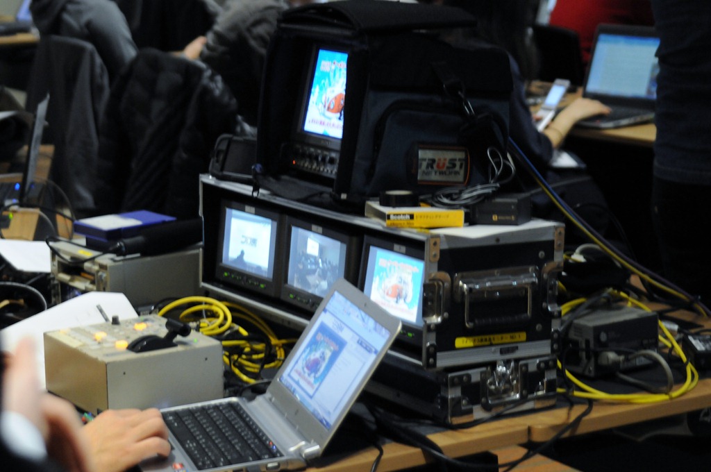 公式の配信環境